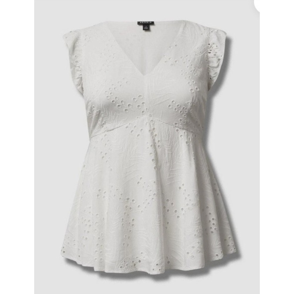 Torrid Eyelet Ruffle Sleeve Babydoll Top Ivory Cloud Dancer 00 M/L 10
